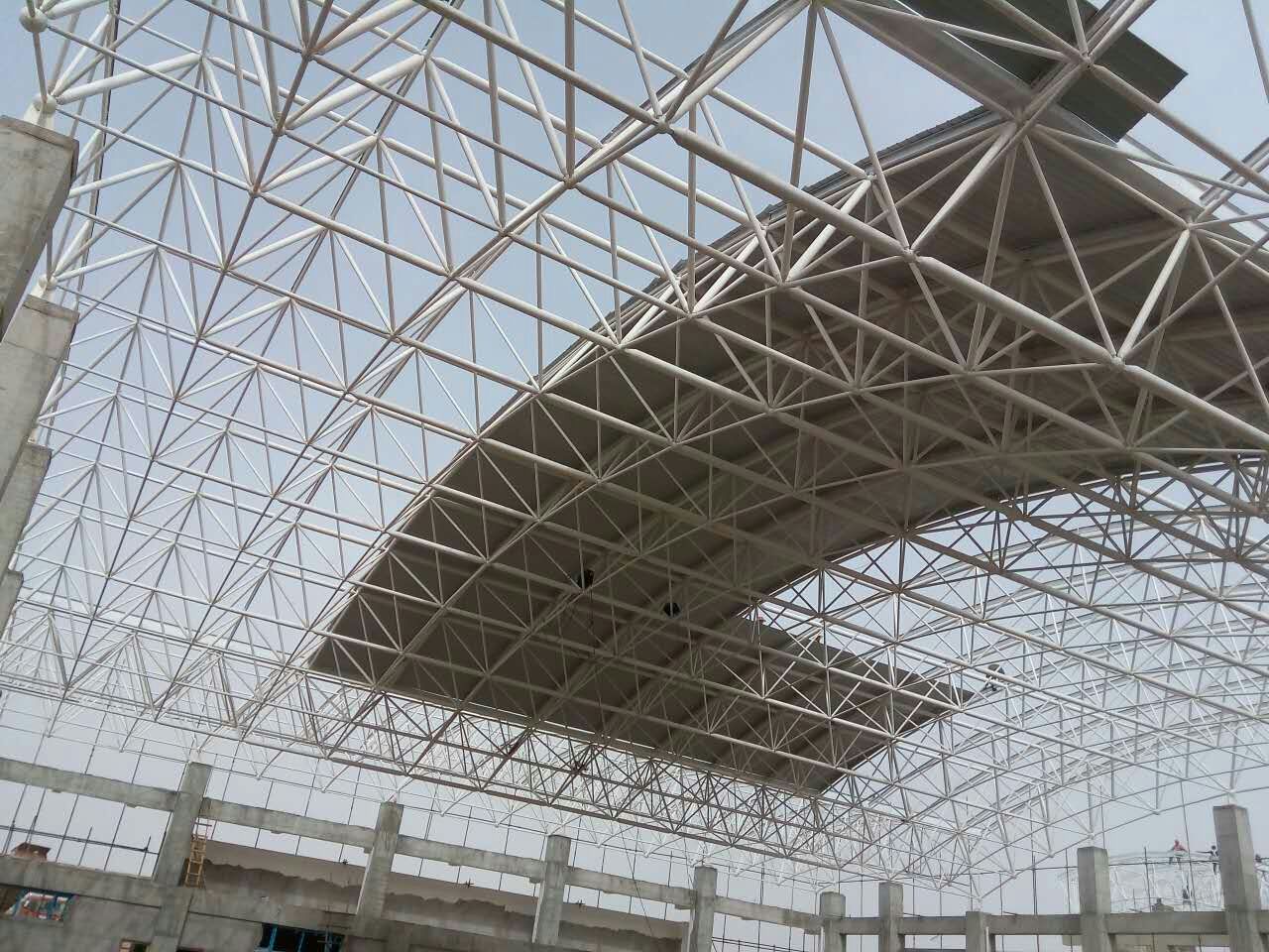 本溪青岛一汽网架